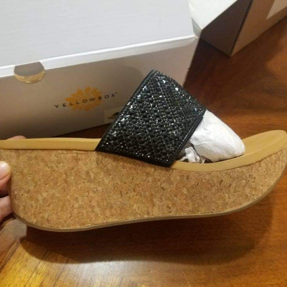 Yellow Box Bayrose wedges